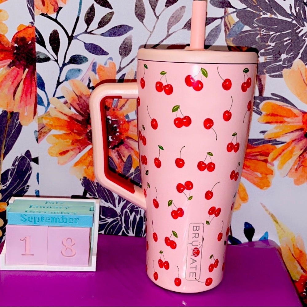 NEW- 30oz Cherry Brumate Era